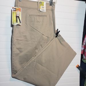 Lee Natural Fit Straight Leg Pant